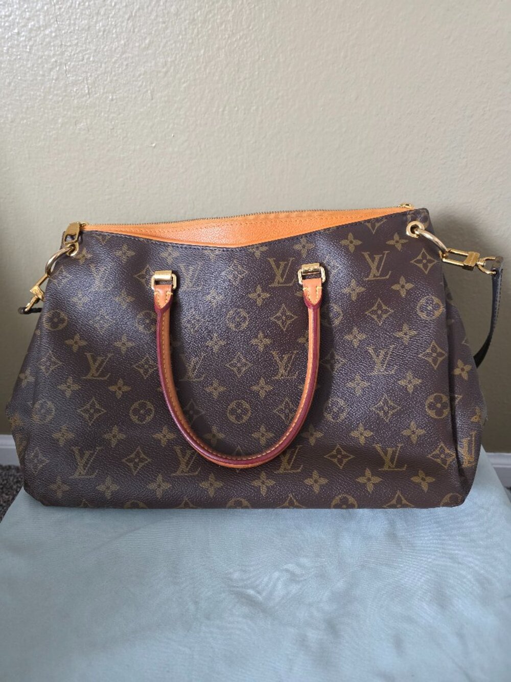 Louis Vuitton Pallas MM Monogram with Saffron Yellow interior